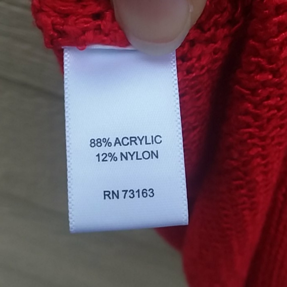 Cable & Gauge Red top - Picture 6 of 7